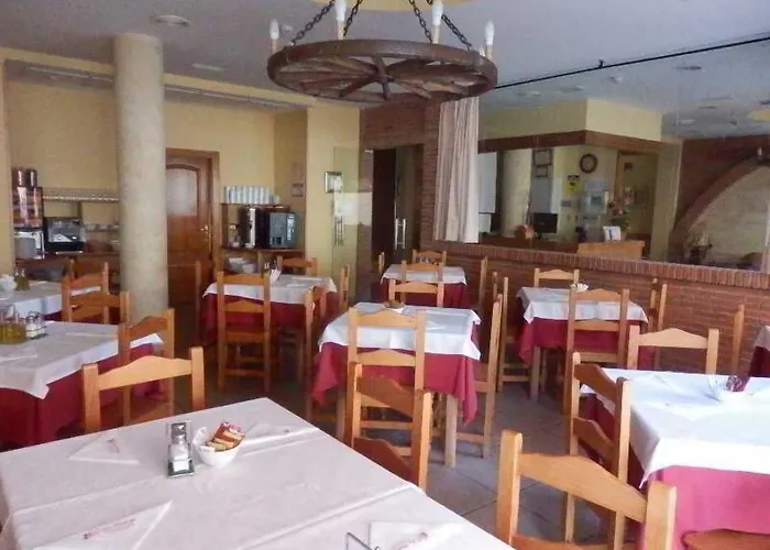 라 보데가 3* Ciudad-Rodrigo